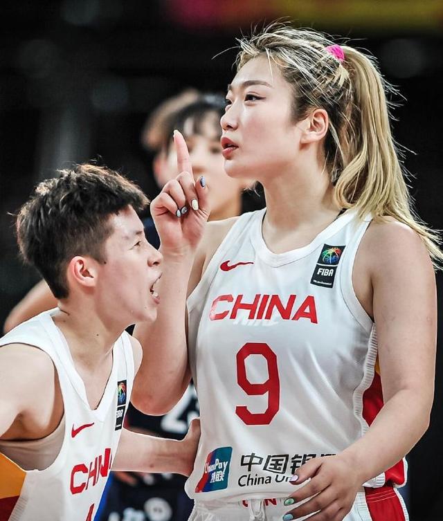 22年女篮世界杯回顾：李梦23分，中国胜法国进入半决赛(女篮世界大赛)