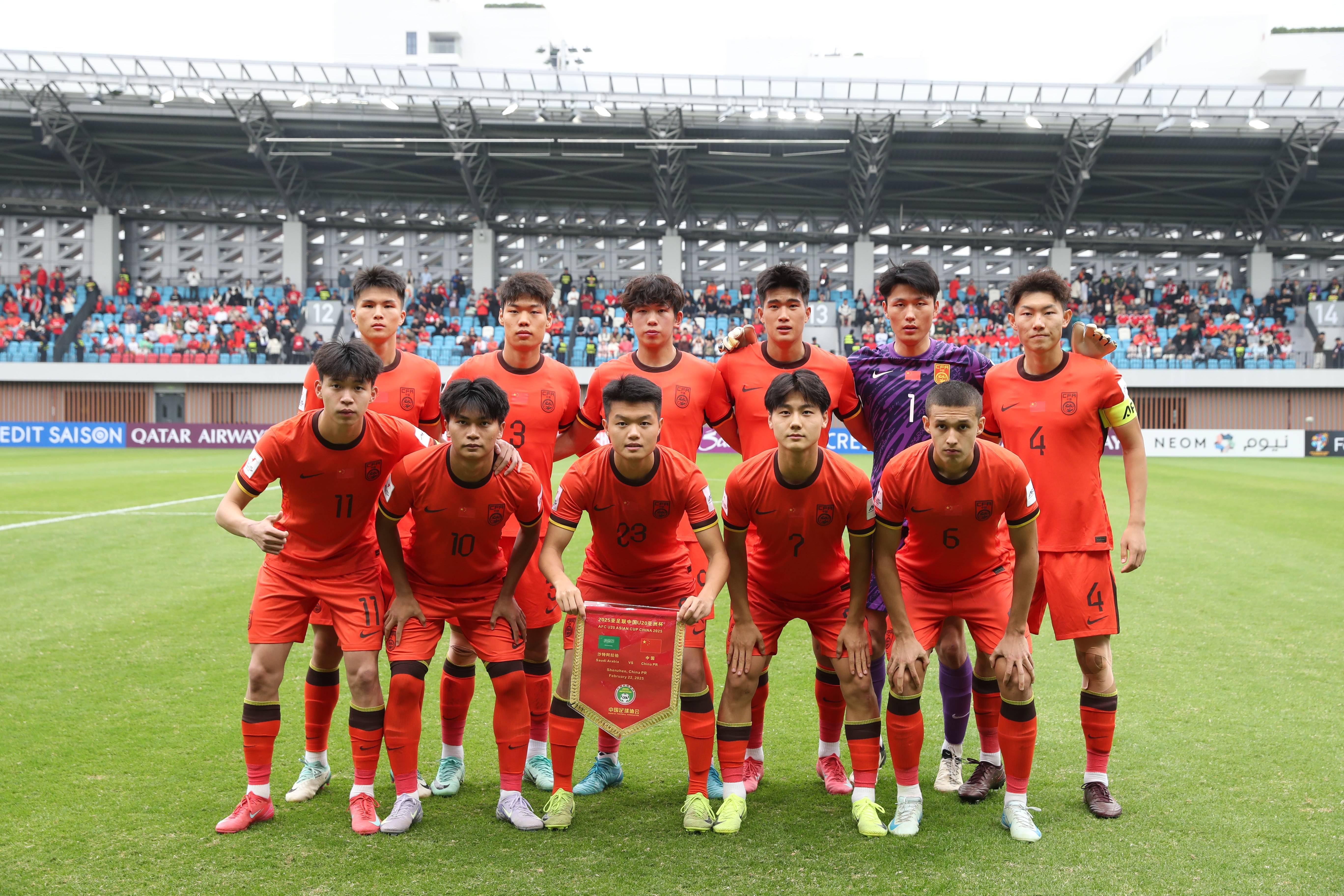 包含一场2-1绝杀，让中国队争冠起死回生，还送亚洲冠军2连败的词条