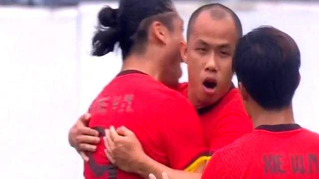 包含国足东亚杯总结：1胜2负进1球，两新人表现合格，主帅问题依旧困扰的词条