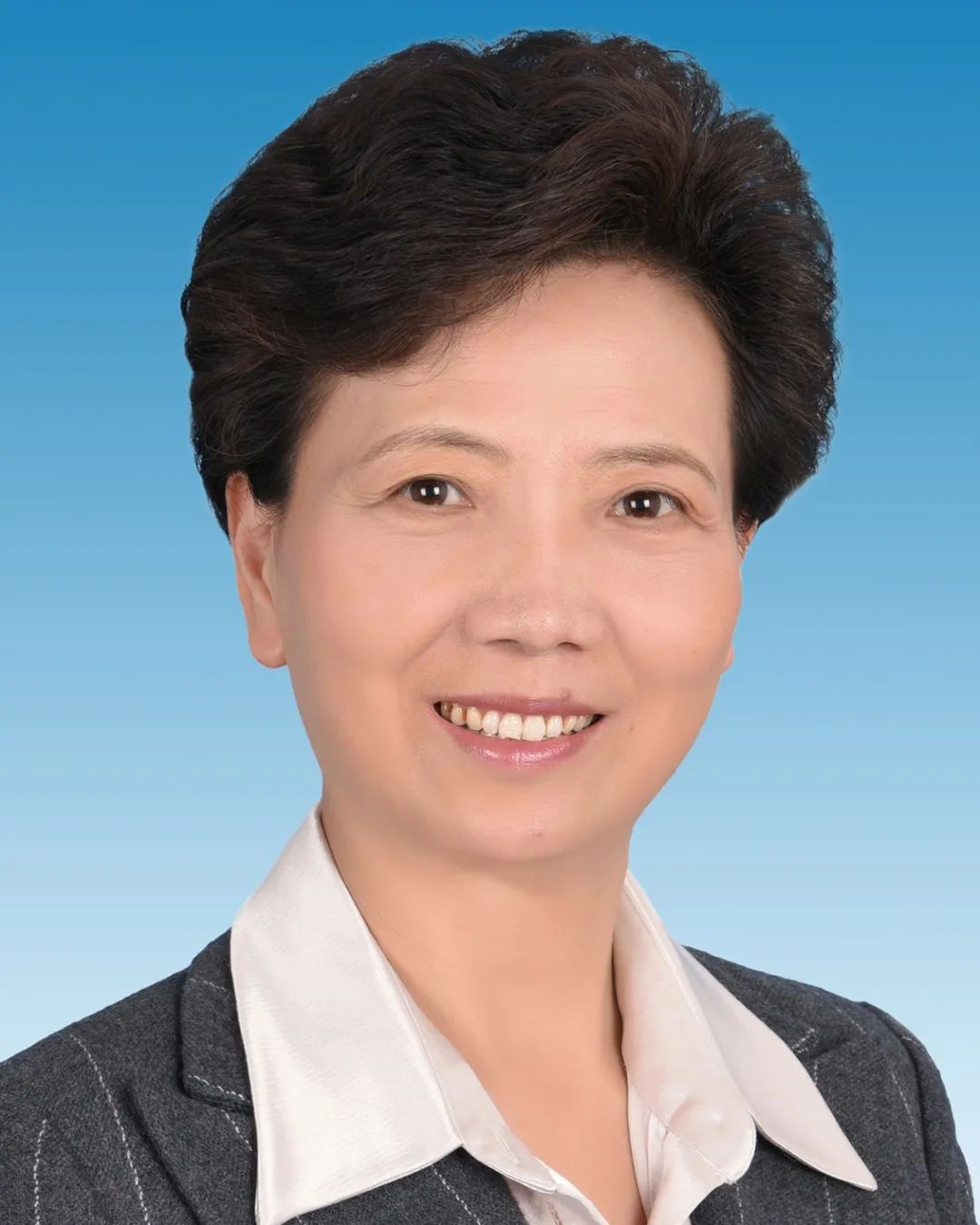 安博体育-包含国务委员谌贻琴：坚定不移走出一条中国足球振兴发展新路的词条